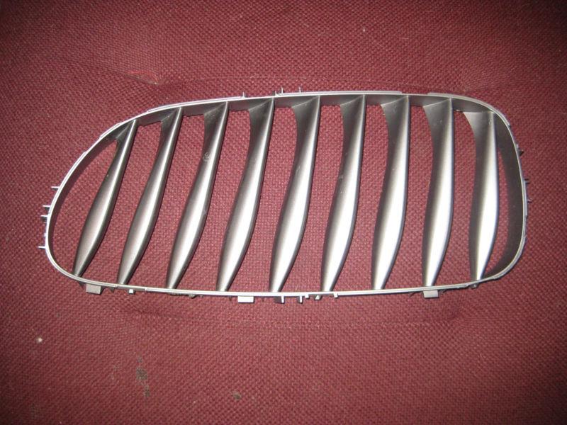 Bmw grill 5113 7117759 left side