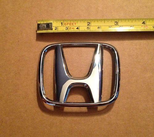 Used genuine oem rear "h" emblem for 2003-2007 accord 4dr sedan models