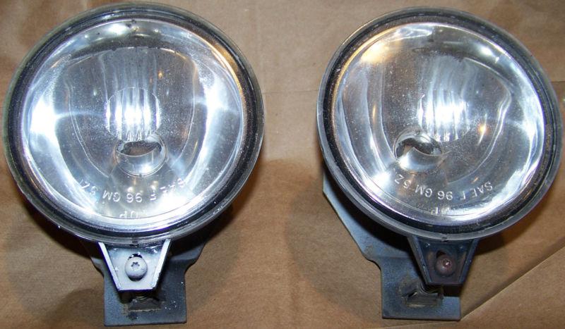 98-2002 fog lights set lh and rh original oem part 