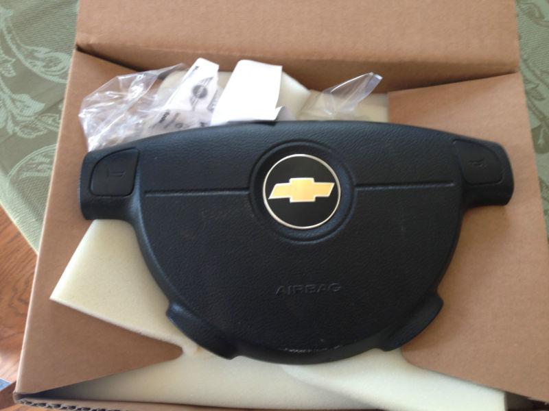 Used 2011 chevy aveo5 drivers wheel airbag