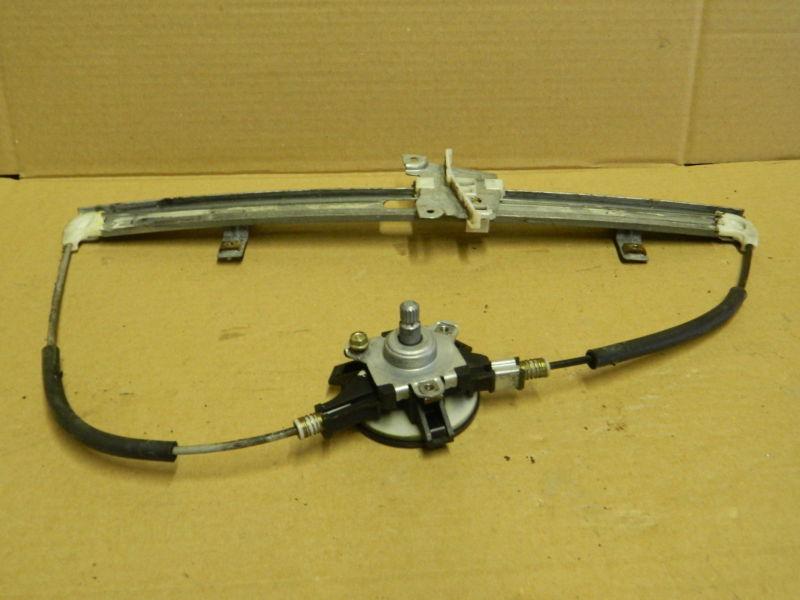  chevy tracker 2 door lh manual window regulator 99-03 drivers side 