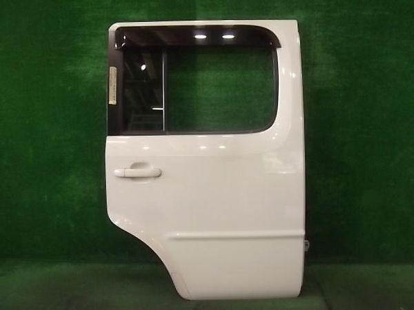 Nissan cube 2004 rear right door assembly [7913300]