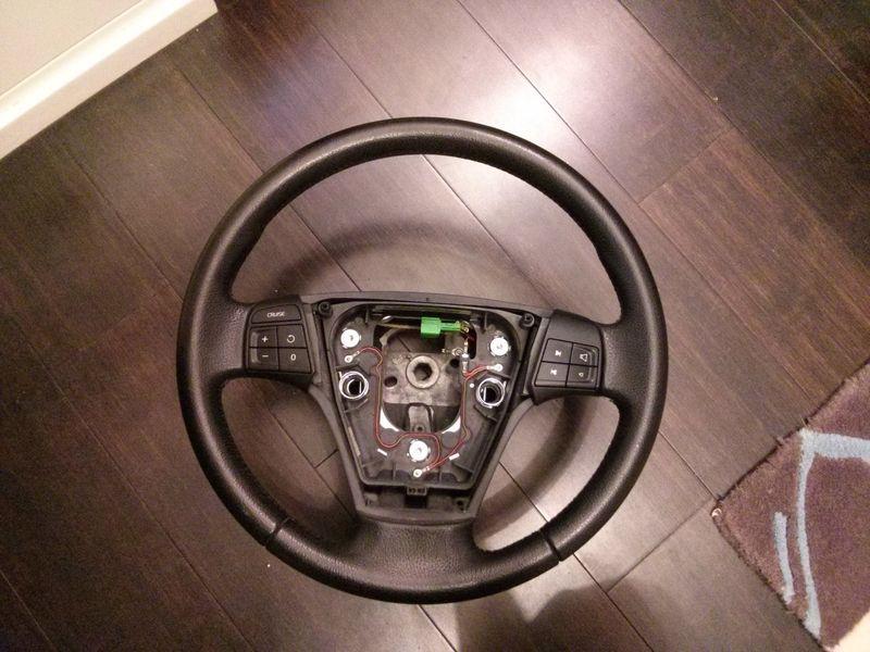 Volvo s40/v50 black leather wrap wrappped steering wheel assembly with controls