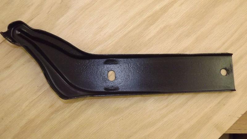 Buy 1965 CHEVELLE LEFT FRONT INNER BUMPER BRACKET #3857209 in Ashkum ...