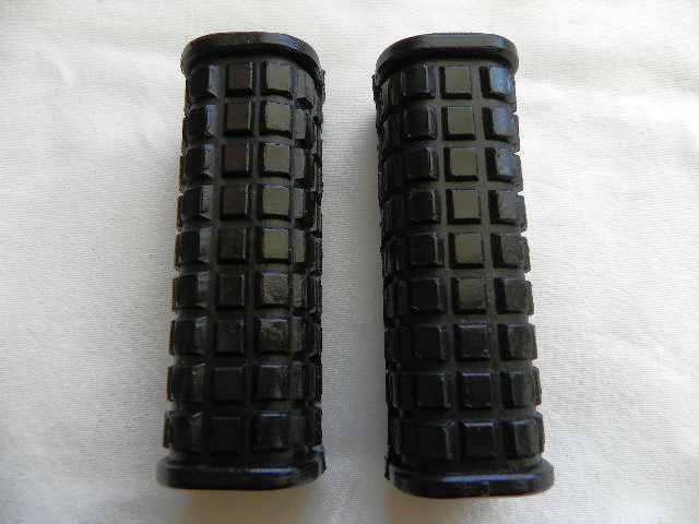 Honda black bomber cb450 rear foot pegs new!