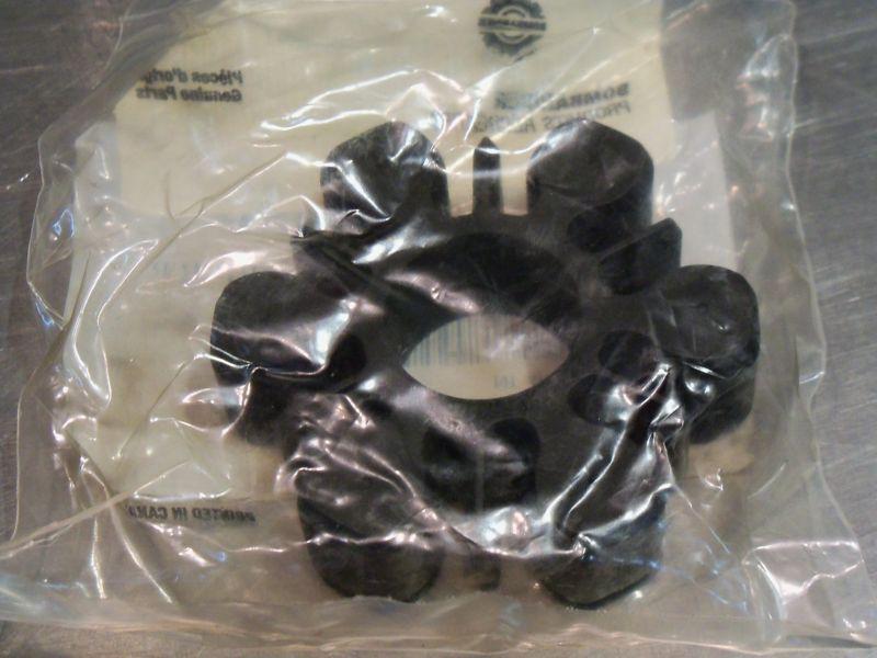 Nos sea doo 293830067 drive system rubber adaptor black xp 3d rfi