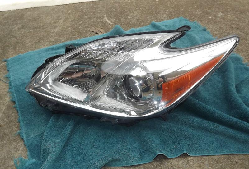 (231gpc) toyota prius left driver headlight oem -nice