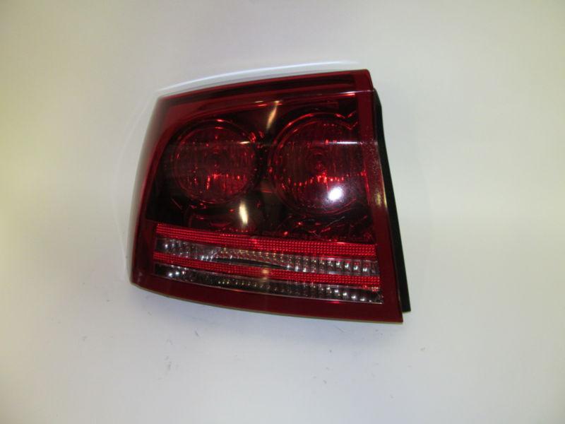 06 07 08 dodge charger oem left tail light nice!