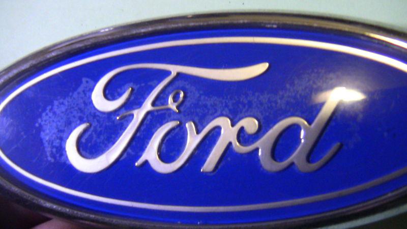 Ford blue oval grille emblem pn f27b-9843156-aa