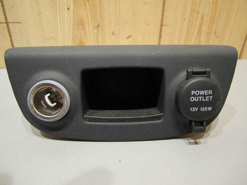 Hyundai accent hatchback 08 2008 dash power outlet  panel dual power outlet