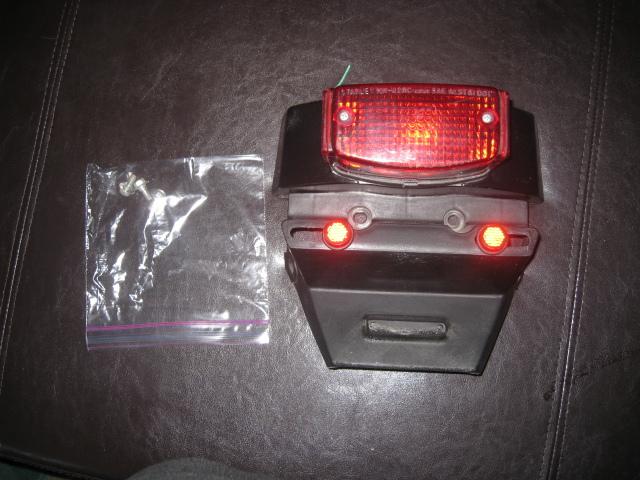 1984 honda aero 50 tail light - licence plate assy.