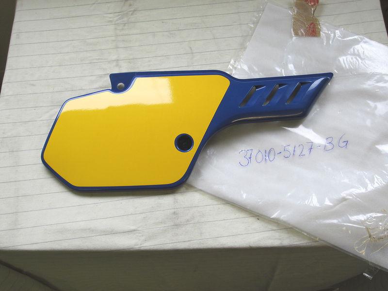 Kawasaki kx80 a1 m2 p2 kx100 a2 89-90 blue right side cover rh 36010-5127-bg nos