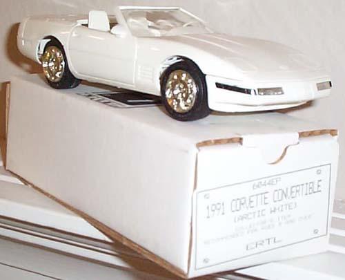 Gm 1991 corvette artic white convertible promotional model new in the box