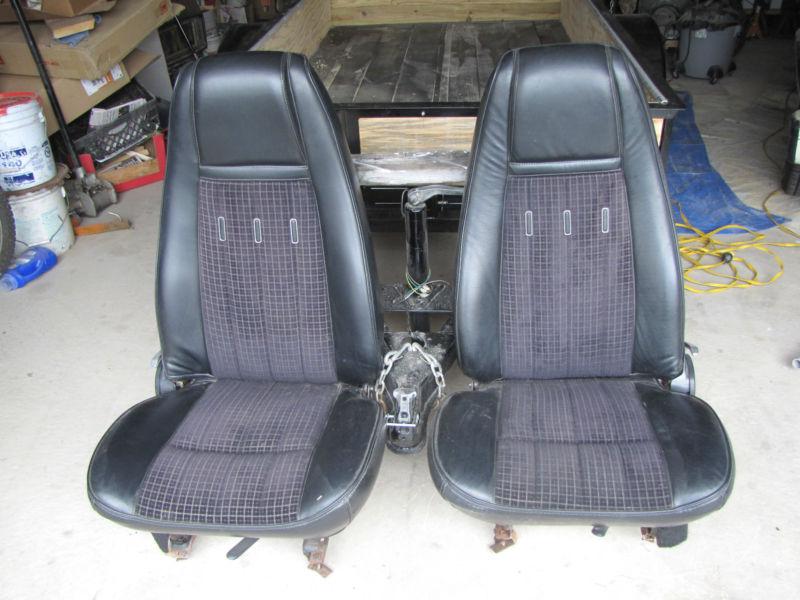 Amc spirit - 1982 black bucket seats