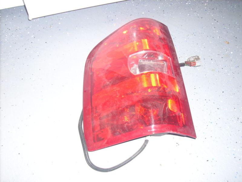 2007-2012 chevrolet pickup left side taillight used/may fit other years & models