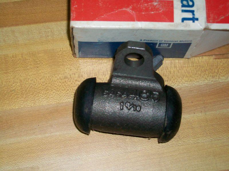 Nos 1960 - 1965 chevrolet corvette passenger car left front wheel cylinder