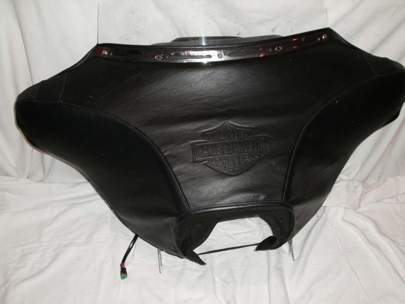 Dead center fairing for harley davidson touring bikes detachable