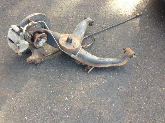 2004 2005 2006 pontiac gto left rear lower control arm w/spindle