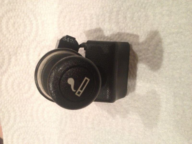 91-94 nissan sentra cigarette lighter switch oem