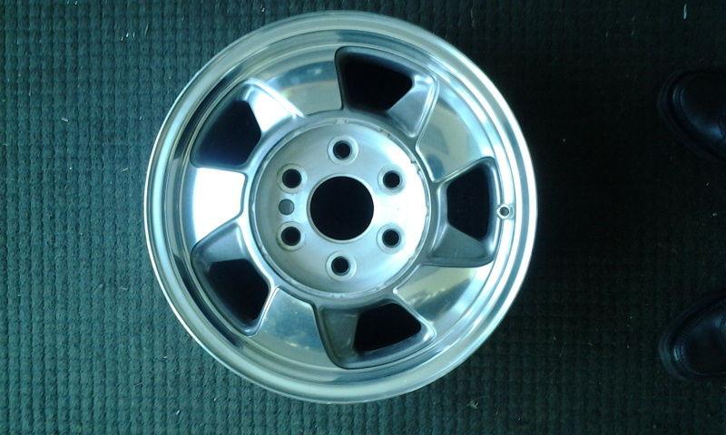 Oem gmc chevy tahoe  avalanche suburban blazer astro 1500 yukon wheel rim 16 x 7