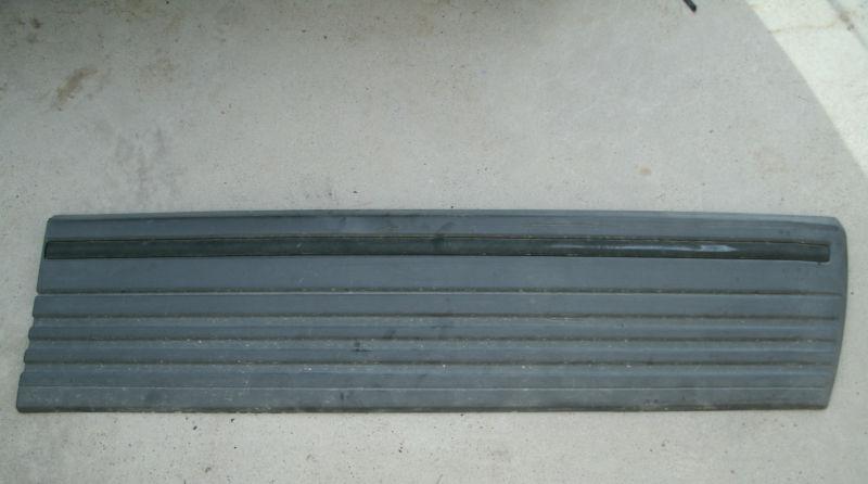 1995 jeep grand cherokee laredo front r/h passenger door side cladding panel