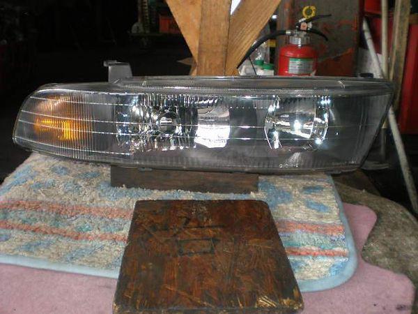 Mitsubishi legnum 2000 right head light assembled [2310800]