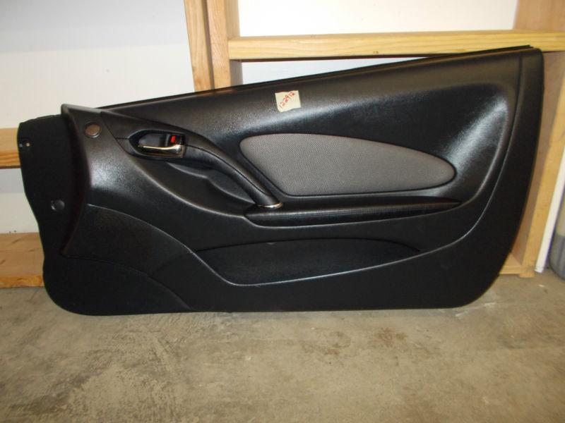 00 01 02 03 04 05 toyota celica  door panel  passenger front  interior trim fd21