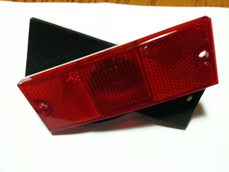 Am general hummer h1 rear marker light red 6012298