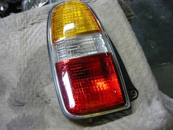 Daihatsu mira 1999 rear left combination lamp [0015600]