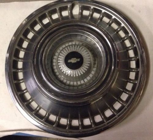 1965 chevrolet chevy ii &amp; nova 14 inch hub cap