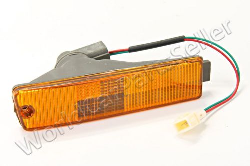 Front bumper turn signal lamp yellow right fits vw jetta mk2 1984-1992