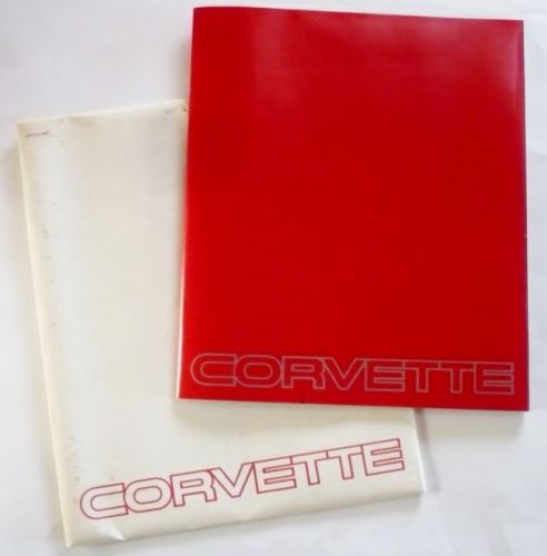 Vintage dealer brochure 1983 corvette deluxe booklet w/ sleeve &amp; poster insert