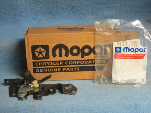 1991 92 chrysler plymouth dodge nos mopar rear liftgate latch w/o remote