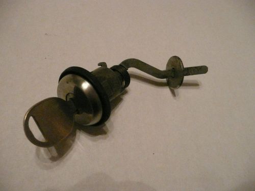 &#039;60&#039;s &#039;70&#039;s &#039;80&#039;s gm trunk lock cylinder with key used