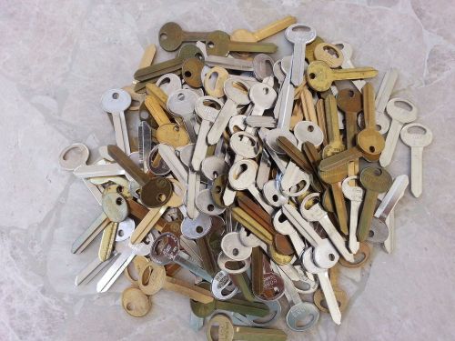 Lot of 150  ford key blanks-h50 for door and trunk 1967&amp; up