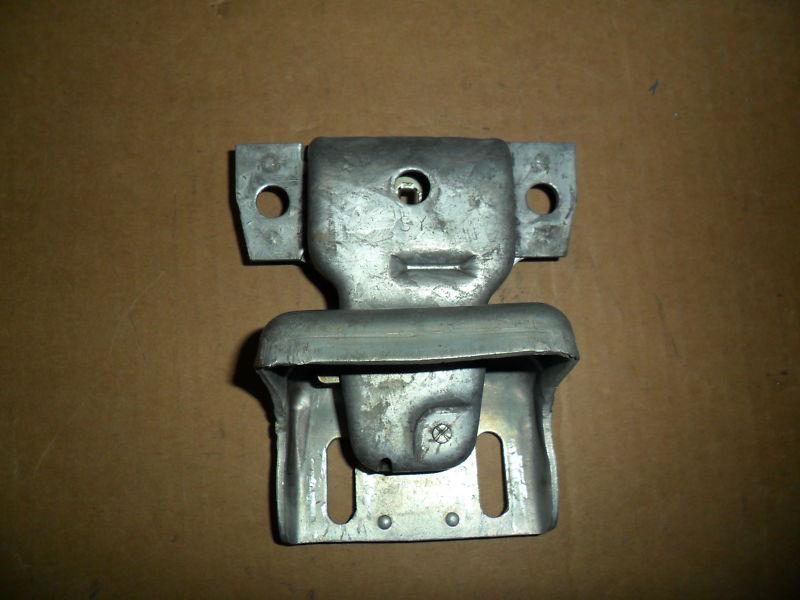 1965-1966 ford mustang trunk latch set 289