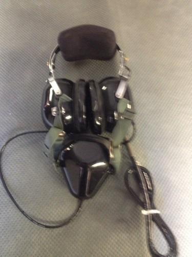 David clark aviation headset model h-133c/aic