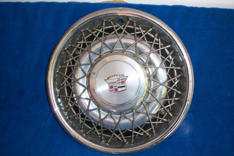 1976-1979 cadillac seville hubcap wheel cover 15"  metal  good used condition