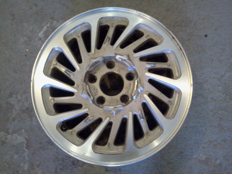 * 15 inch factory alloy rim - ford windstar / 1995-1999