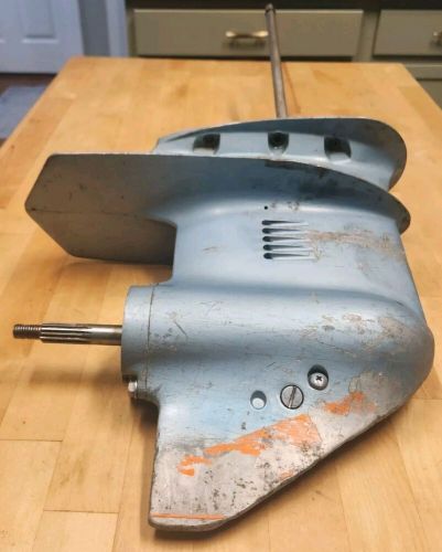 Very nice johnson evinrude 9.9hp 15hp lower unit short shaft 15&#034; 1974-1985