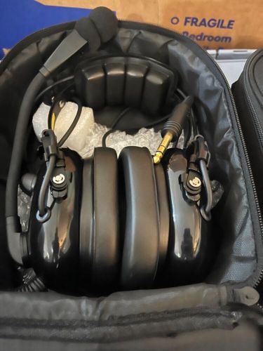 Rugged air ra200 general aviation headset for pilots