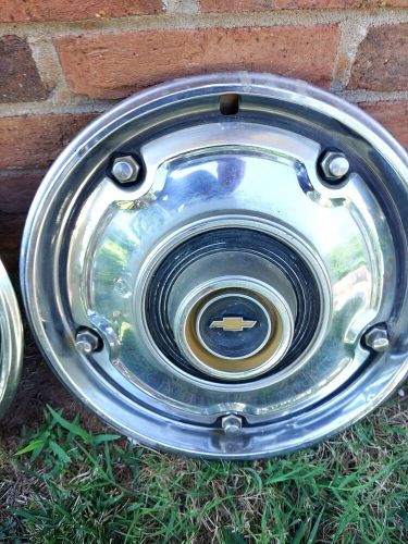 Set of four 1967 68 69 70 71 72  gmc c10 pickup truck deluxe wheelcovers hubcaps