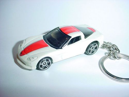 Hot 3d white/red chevrolet corvette c6 custom keychain keyring gm hot wheels