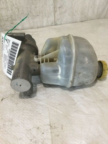 2010 dodge ram 2500  master brake cylinder w/ reservoir oem