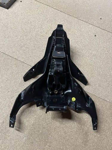 Ducati panigale 955 v2 20-24 rear fairing tail seat unit bracket