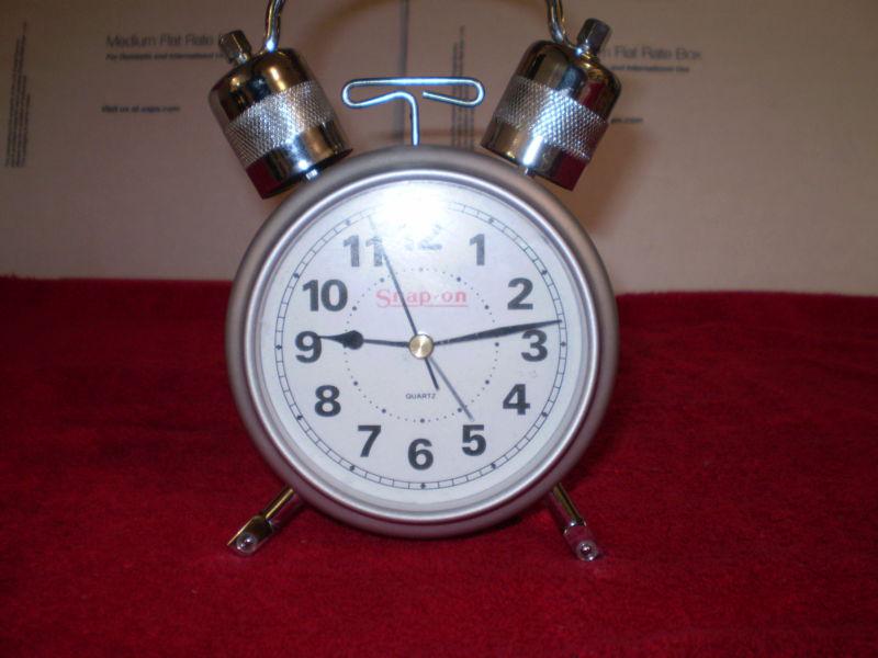 Snap on tools alarm clock, rare, nice condition, wake up for work, collectable