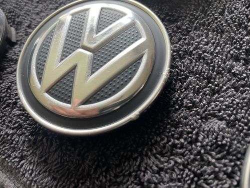 Single volkswagen 65mm alloy wheel centre cap x1 genuine golf t6 passat caddy