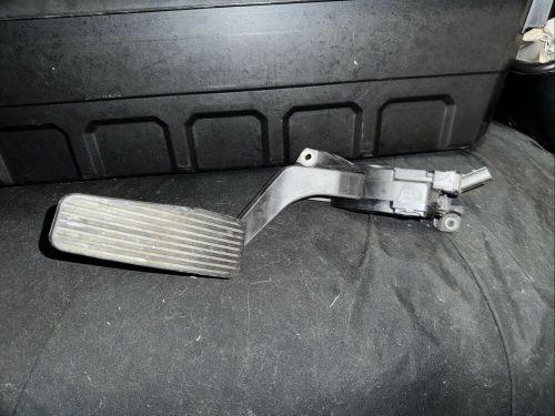 08 dodge nitro 4.0l  gas accelerator pedal 53013783ab oem car  had 36,000 on it