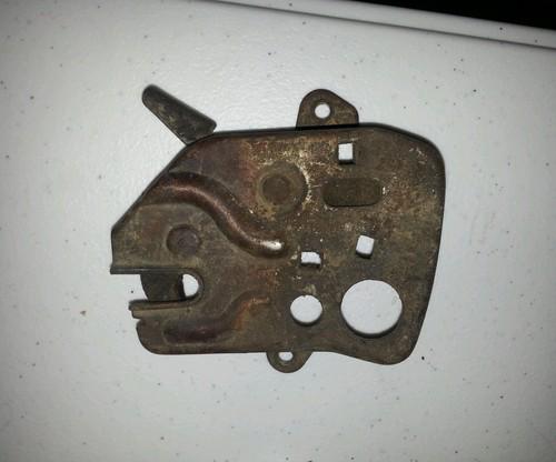 Suzuki samurai hood lock