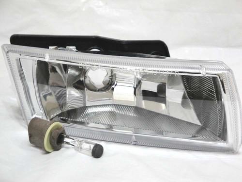 Chevy 2004 2005 malibu maxx driving fog light lamp r h passengerw/light bulb new